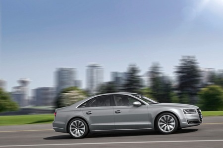 Audi A8 phiên bản mới - Hiện đại, cá tính hơn - 16 Xem hình ảnh xe Audi S8 phiên bản mới 2014